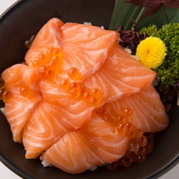 ข้าวหน้าแซลม่อน