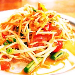 ตำไทยหมูกรอบ