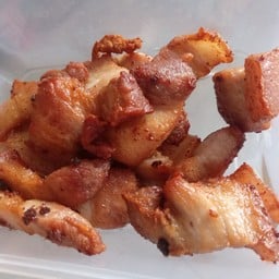 ข้าวผัดกระเพาหมู