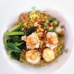 บะหมี่แห้ง ลูกชิ้นหมู