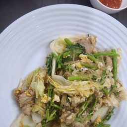 สุกี้แห้งหมู