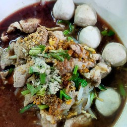 เส้นเล็กหมูน้ำตกพิเศษ