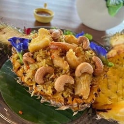 ข้าวอบสับปะรด