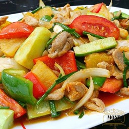 หมูผัดเปรี้ยวหวาน