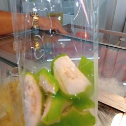 ยำมะม่วงแซ่บเว่อร์