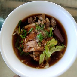 ก๋วยเตี๋ยวไก่มะระ พิเศษ
