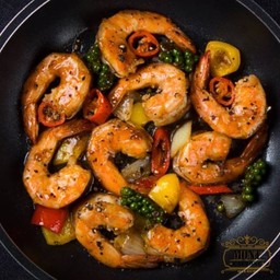 กุ้งผัดพริกไทยดำ