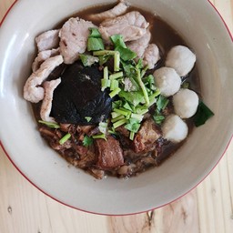 ร้าน "พบกัน"ก๋วยเตี๋ยว อาหารตามสั่ง