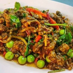 ผัดเผ็ดกบ