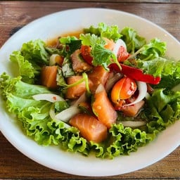 ยำแซลมอน