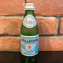 San Pelligrino Sparkling Water 0.25L