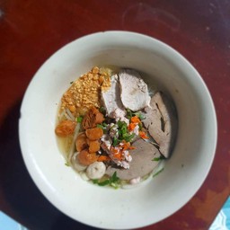 ก๋วยเตี๋ยวหมูต้มยำ