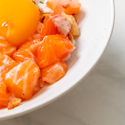 ข้าวหน้าดองรวม (แซลมอนกุ้งและไข่ดอง)