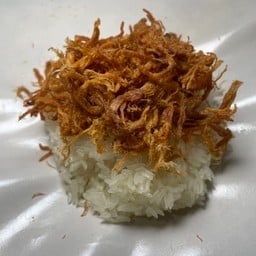 ลูกชิ้นทอด-ข้าวเหนียมหมู-ตามสั่งตุ้ยนุ้ย