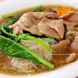 ราดหน้าเส้นหมี่
