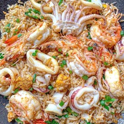 ข้าวผัดทะเล