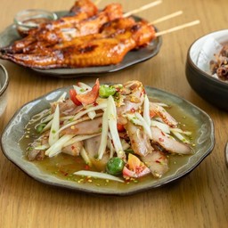 ส้มตำคอหมูย่าง