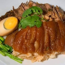 ร้านยายและ  หน้า ม.รังสิต