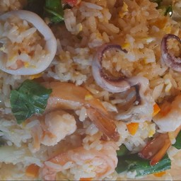 ข้าวผัดทะเล