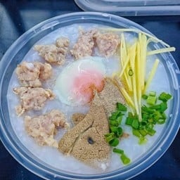 โจ๊กหมูไข่ลวก