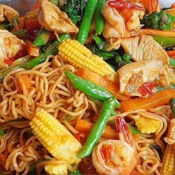 มาม่าผัดขี้เมา