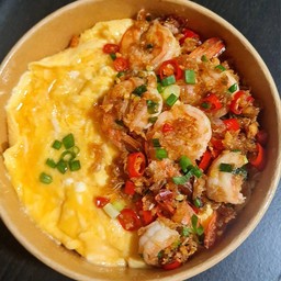 ข้าวไข่ข้นกุ้งคั่วพริกเกลือ