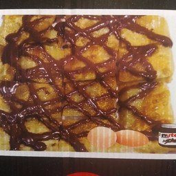 โรตีไข่ นูเทลล่า   Egg Roti With Nutella