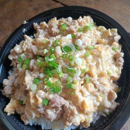 ข้าวไข่ข้นไก่สับ