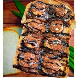 ปังปิ้งคูน (ปังปิ้ง,นมสด,ไส้ทะลัก) สาขาราชภัฏเชียงใหม่