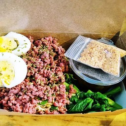 บะหมี่แห้งเนื้อสับ + ซอสเนื้อตุ๋น