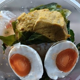 ข้าวห่อหมก+ไข่เค็ม