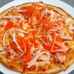 ปูอัดไข่กุ้ง (พิซซ่าถาดใหญ่ 9 นิ้ว แบ่ง 8 ชิ้น)