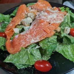 ซีซ่าแซลม่อนรมควัน