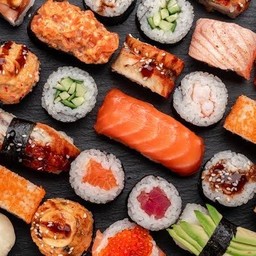 Sushi by paniee