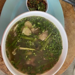 สิบแสนส้มตำ ลาบก้อย