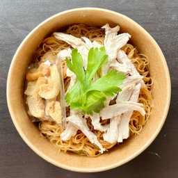 หมี่คลุกไก่ฉีก