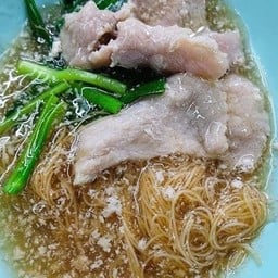 ราดหน้าเส้นหมี่