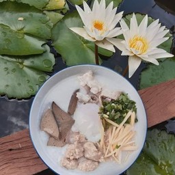 โจ๊กหมูไม่ใส่ไข่