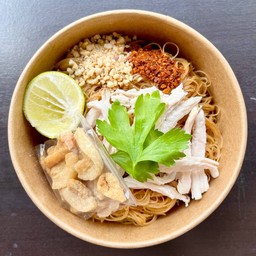 หมี่คลุกไก่ฉีก ต้มยำแห้ง