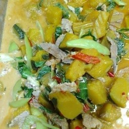 แกงฟักทองหมู