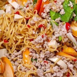 ยำมาม่า