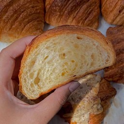 Naphat Croissant
