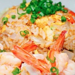 ครัวเสวนา อาหารตามสั่ง ยำแชบ อำนาจเจริญ