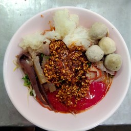 เส้นใหญ่เย็นตาโฟ-ต้มยำ