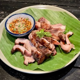 คอหมูย่าง