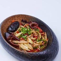 ตำปูดองน้ำปลา (ไม่ปลาร้า) (Spicy Papaya Salad with Crab)