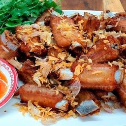 ซี่โครงทอดกระเทียม