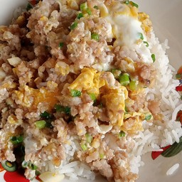 หมูสับผัดไข่(ราดข้าว)