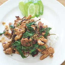 ข้าวกระเพราไก่