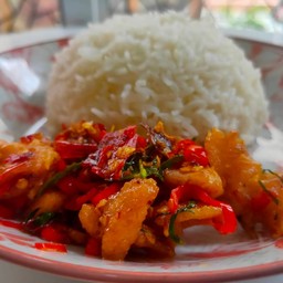 ข้าวคั่วพริกเกลือเนื้อ รสเผ็ดจัดจ้าน